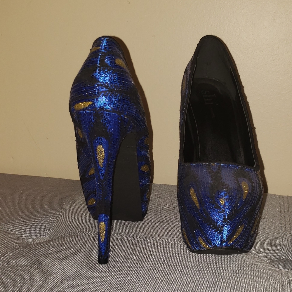 Heels - Picture 3 of 5